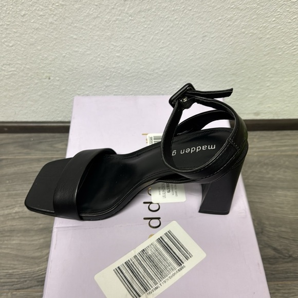 Madden Girl womens Winni black pleather open square toe high heel sandals - Picture 5 of 5